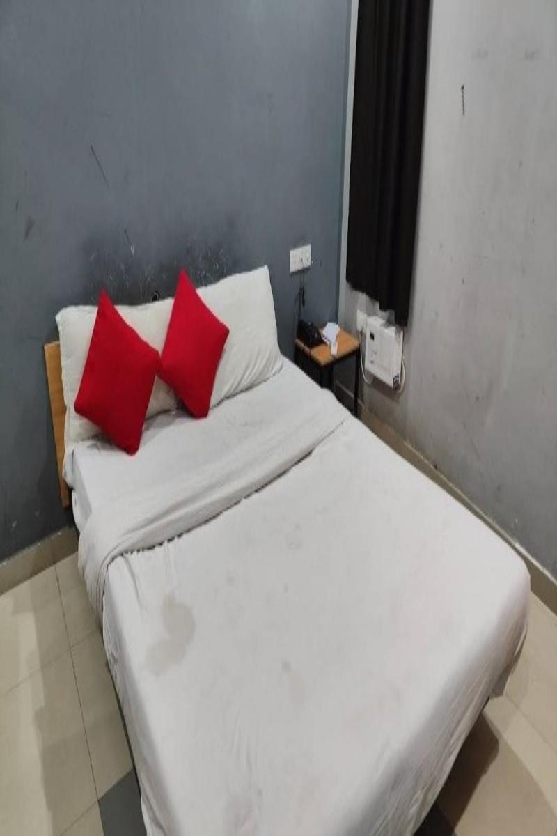 Comfortable Flat Apartment Lucknow